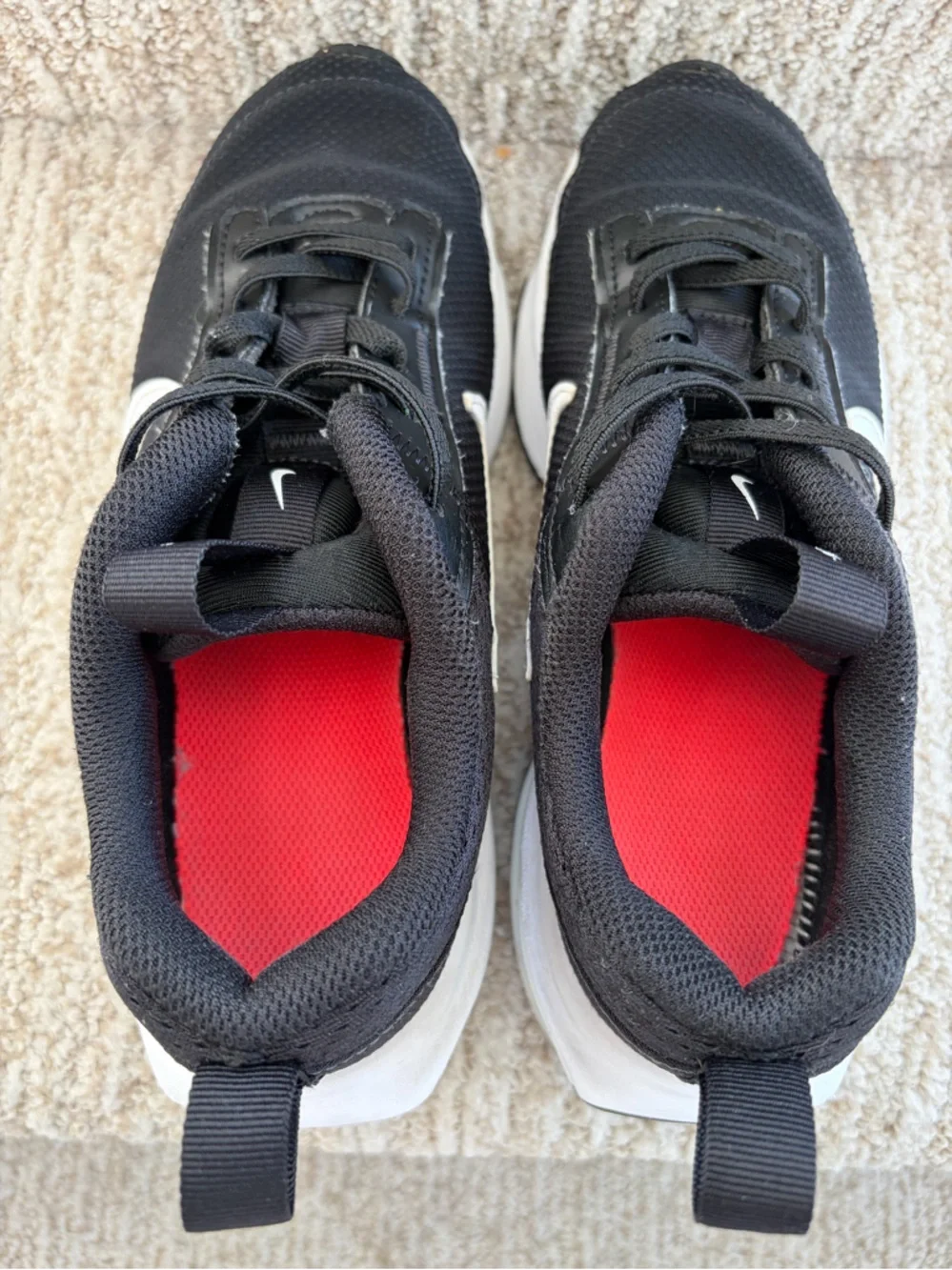 Nike Air Max INTRLK Lite kids' sneakers black and white. Size Boys 3. - Picture 4 of 10